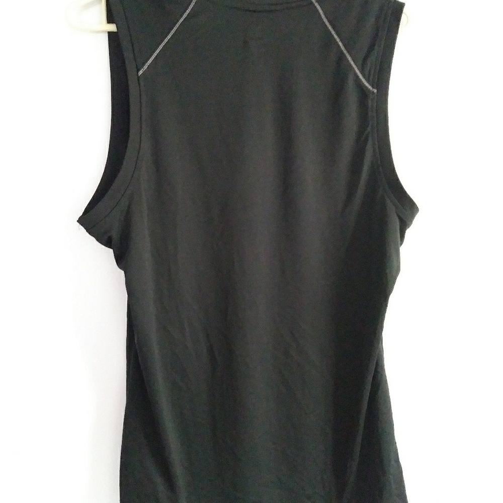 Boys Champion tank - Picture 2 of 3